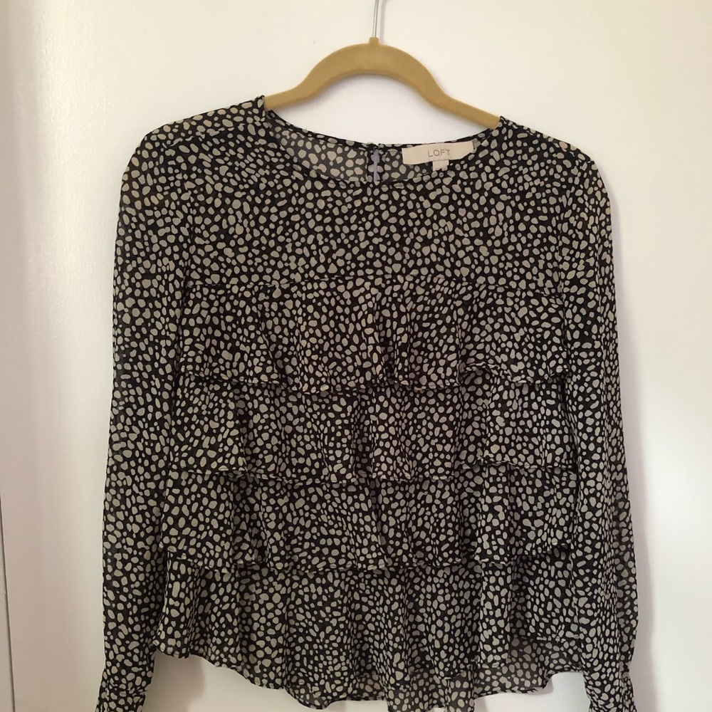 Tiered pebble print blouse